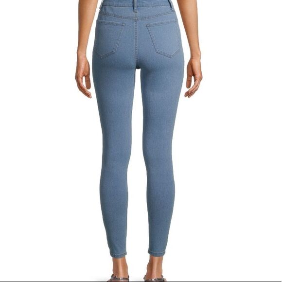 High Rise Skinny Jeans - Picture 6 of 8